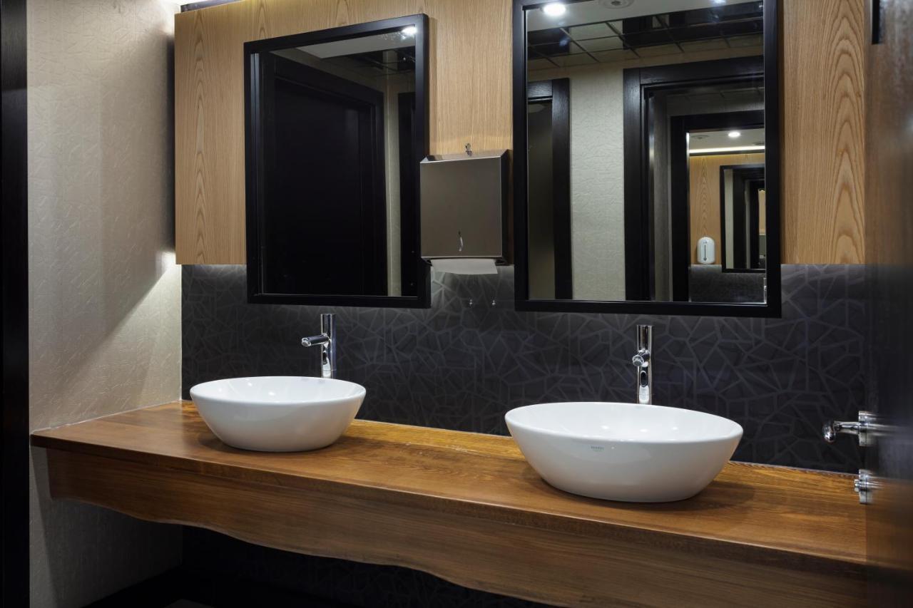 Buem Hotel Kosuyolu Istanbul Exterior photo