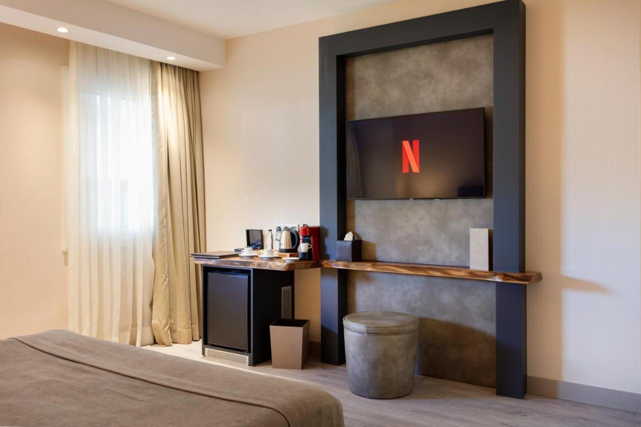 Buem Hotel Kosuyolu Istanbul Exterior photo