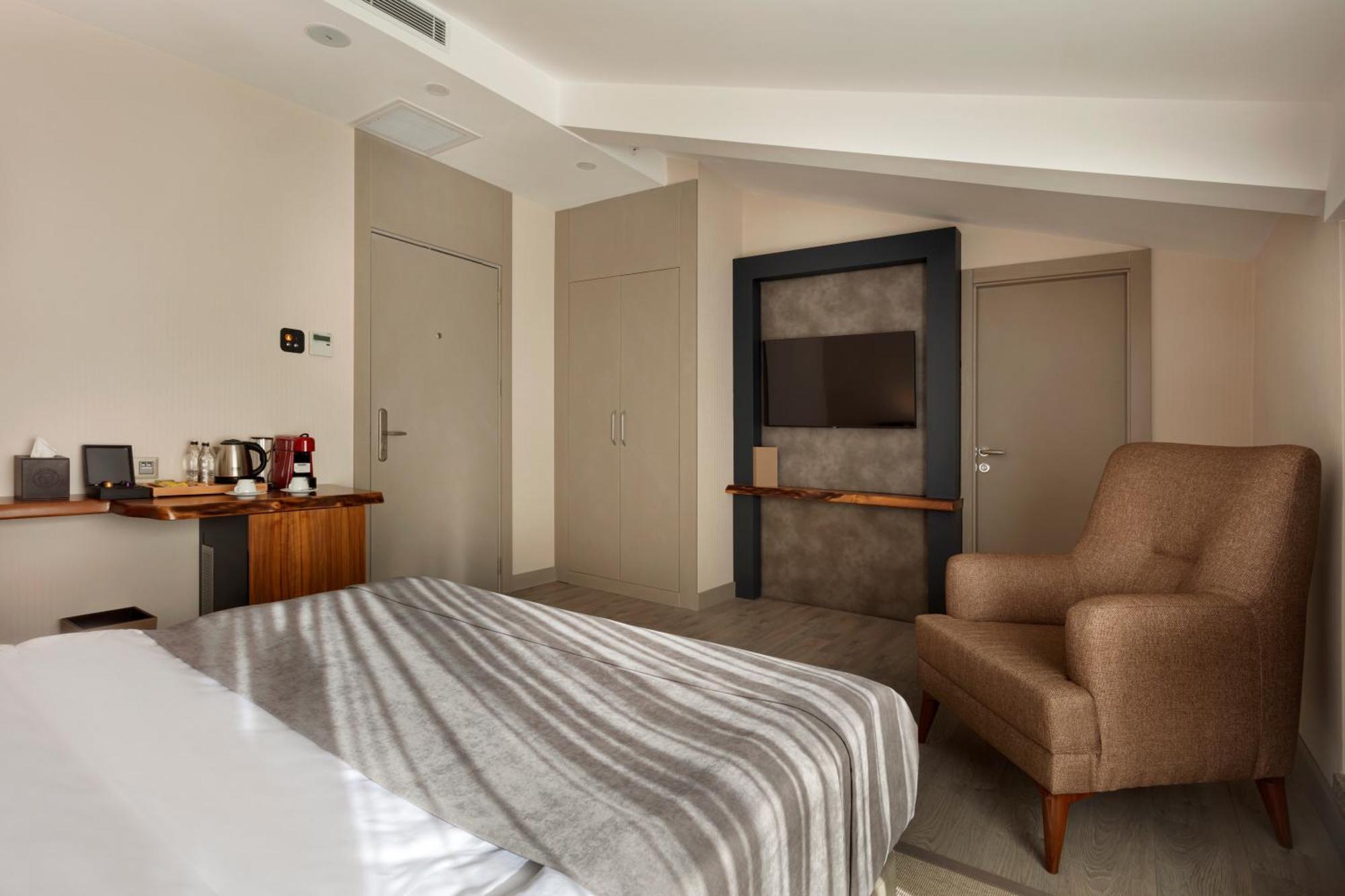 Buem Hotel Kosuyolu Istanbul Room photo